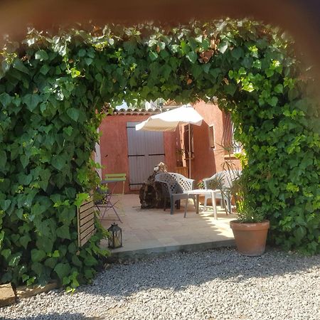Les Lezards 2 Au Soleil Draguignan Bed and Breakfast Buitenkant foto