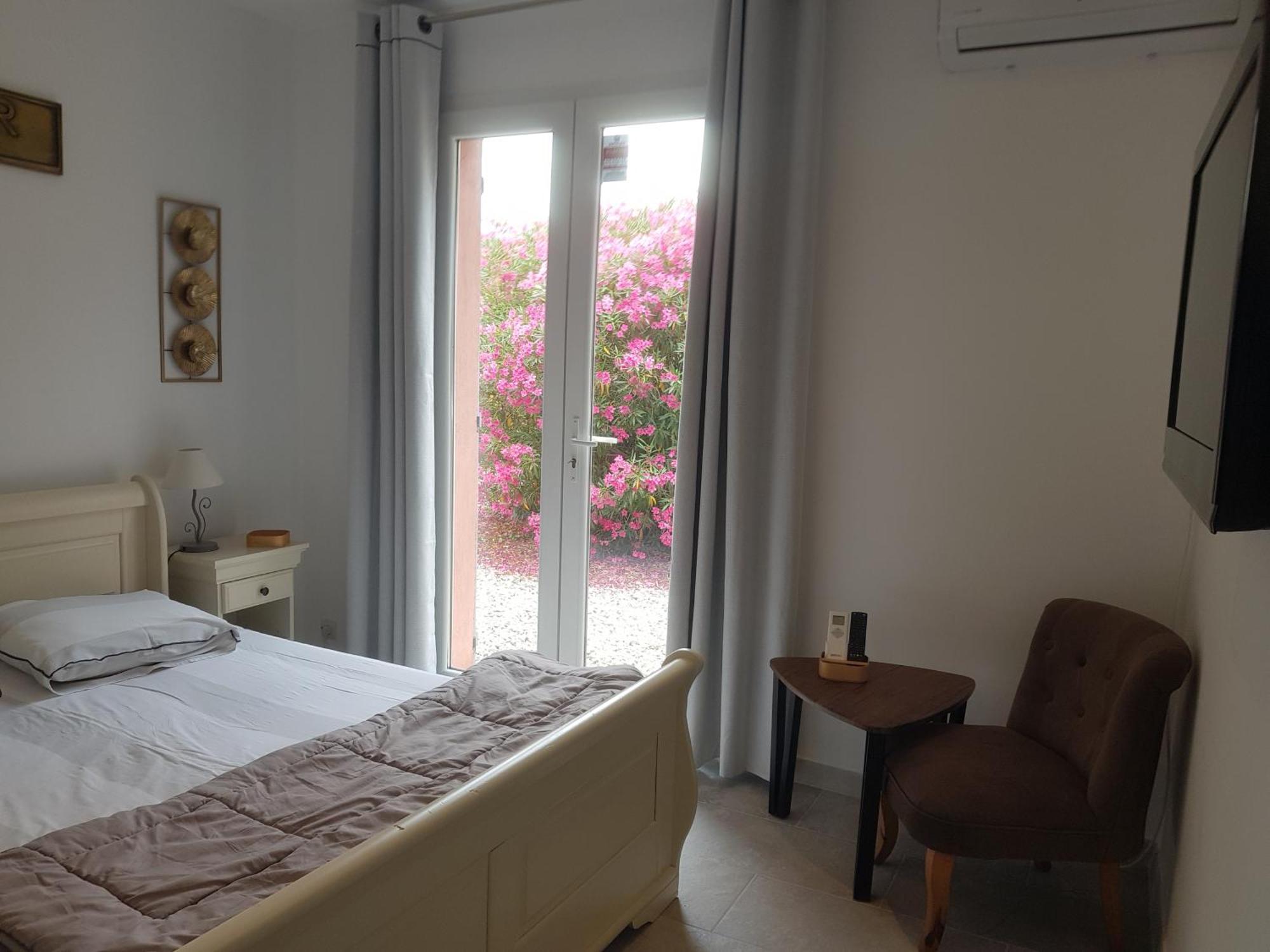 Les Lezards 2 Au Soleil Draguignan Bed and Breakfast Buitenkant foto
